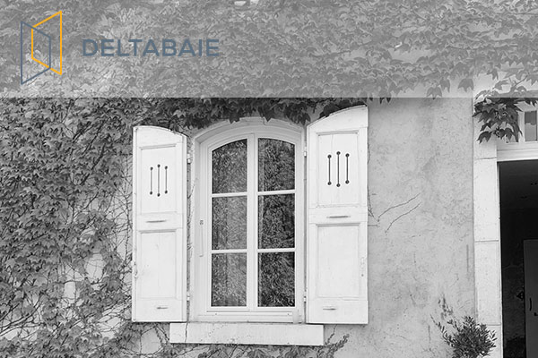 Photo illustrant l'actualité « A partir de Septembre, Deltabaie ouvre ses portes aux portes et portes-fenêtres BOIS . »