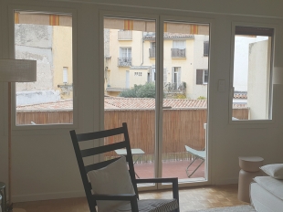 Photo de la réalisation « Fenêtres Aluminium minimalistes pour la rénovation d'un appartement au centre ville d'Aix en Provence »